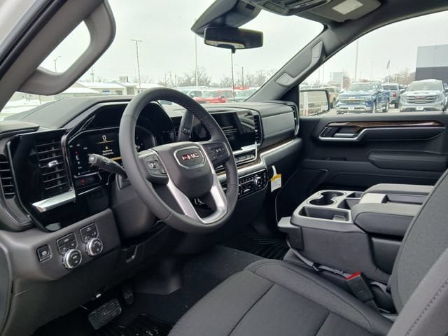 New 2026 GMC Sierra 1500 SLE w/ Preferred Package AWD/4WD image 9
