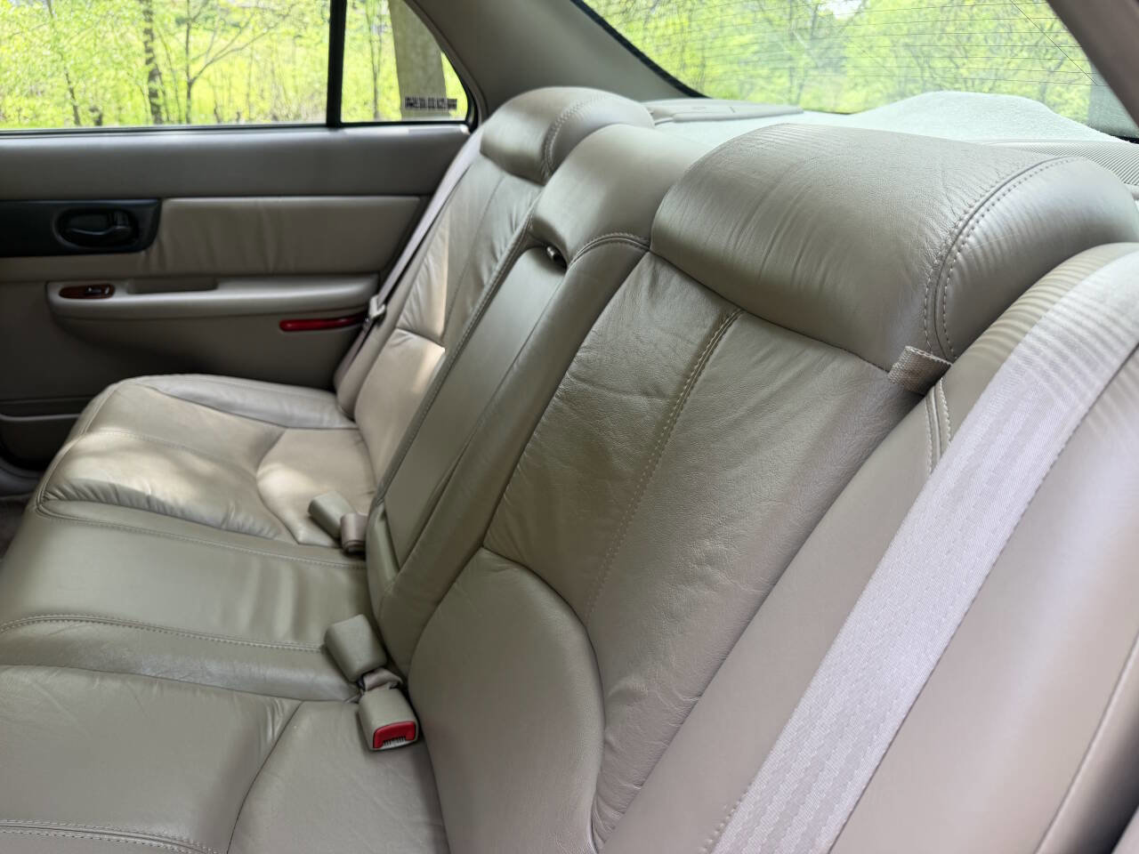 Used 2000 Buick Regal LS w/ Luxury Pkg FWD image 12