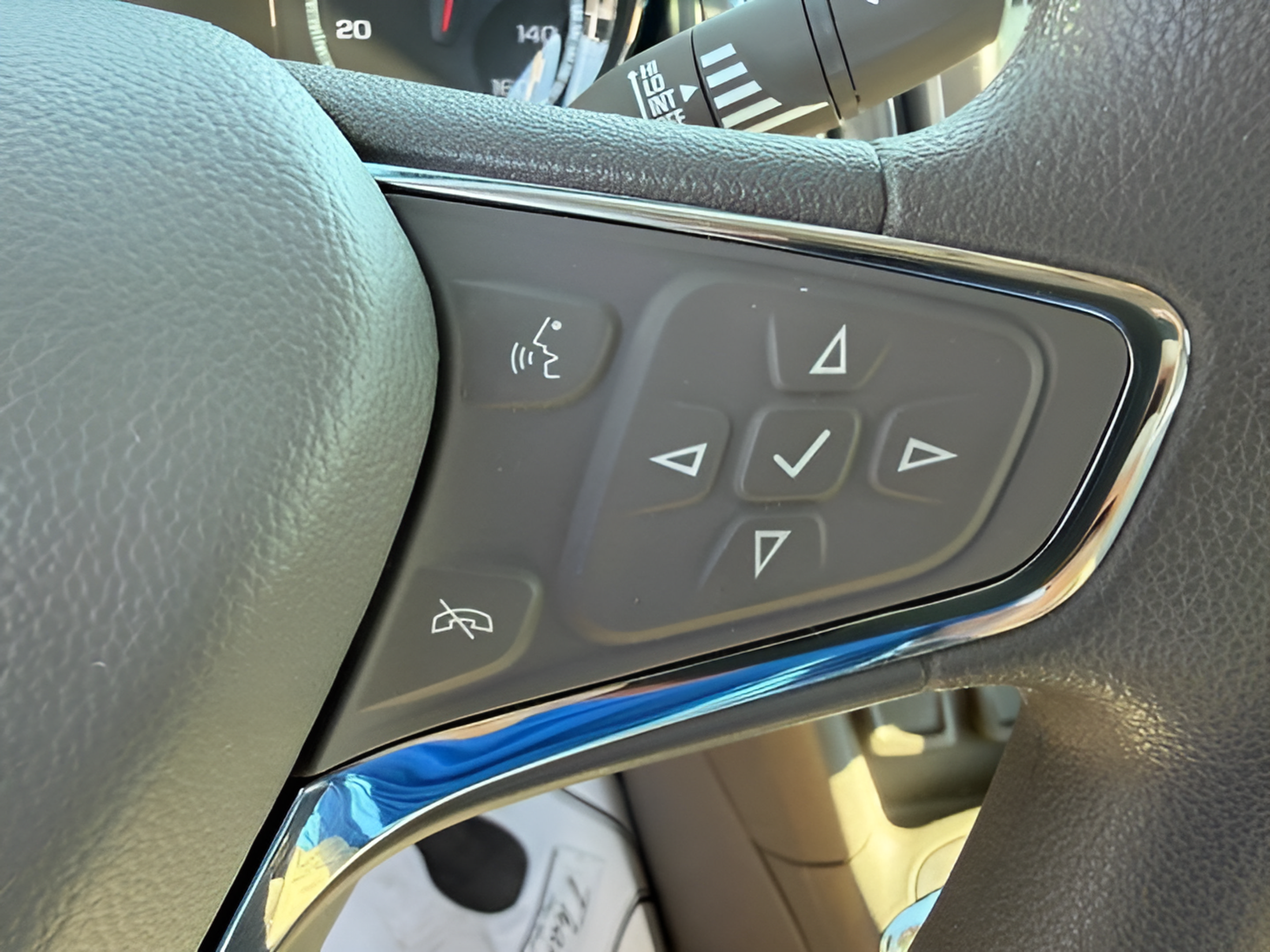 Used 2016 Chevrolet Cruze LT w/ Sun And Sound Package FWD image 20