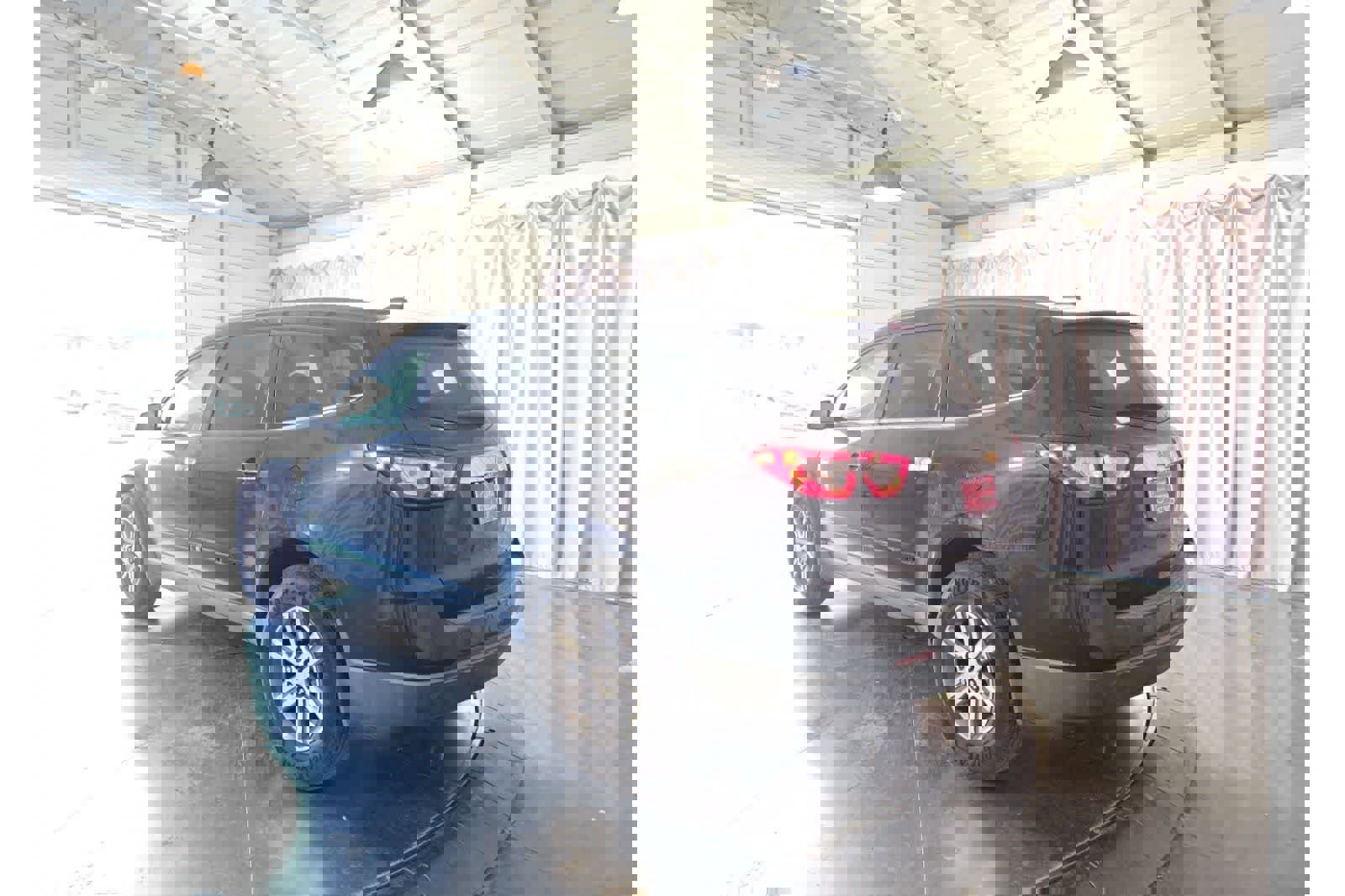 Used 2016 Chevrolet Traverse LT image 7