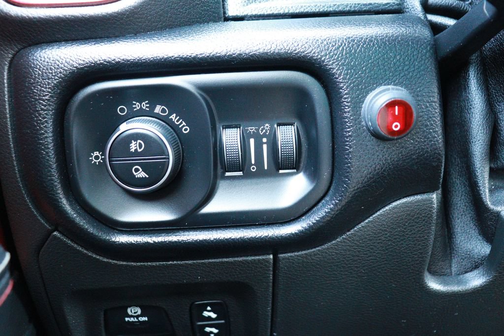 Used 2019 RAM 1500 Rebel w/ Rebel Level 2 Equipment Group AWD/4WD image 28