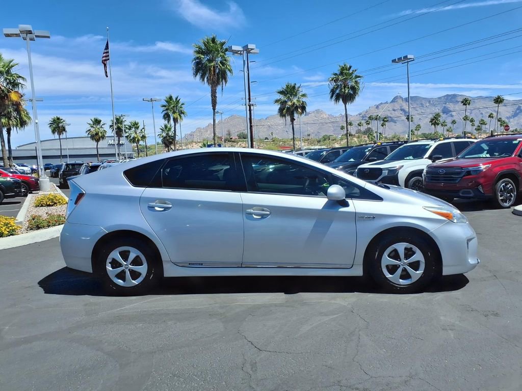 Used 2015 Toyota Prius Two FWD image 9