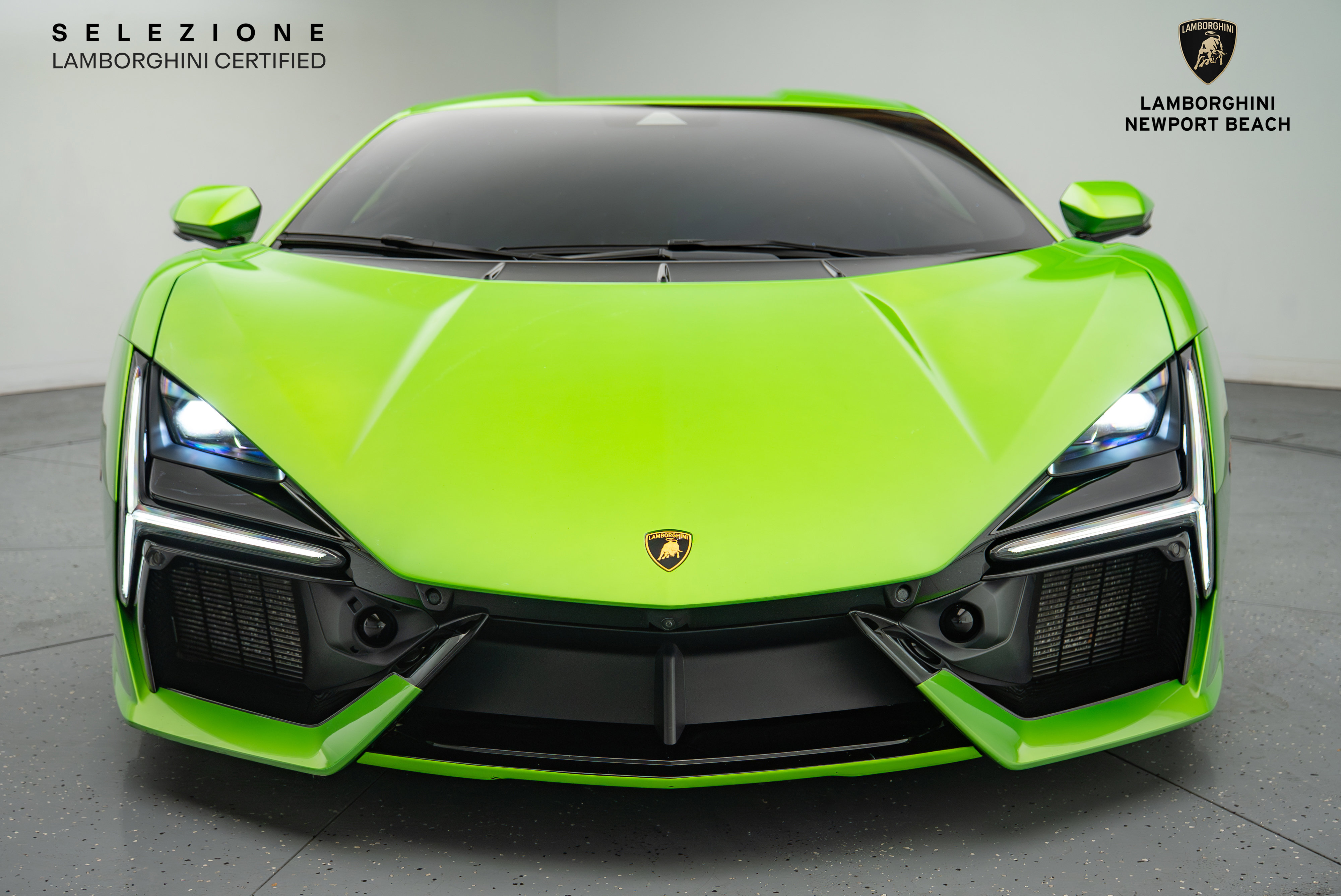 Used 2024 Lamborghini Revuelto image 12