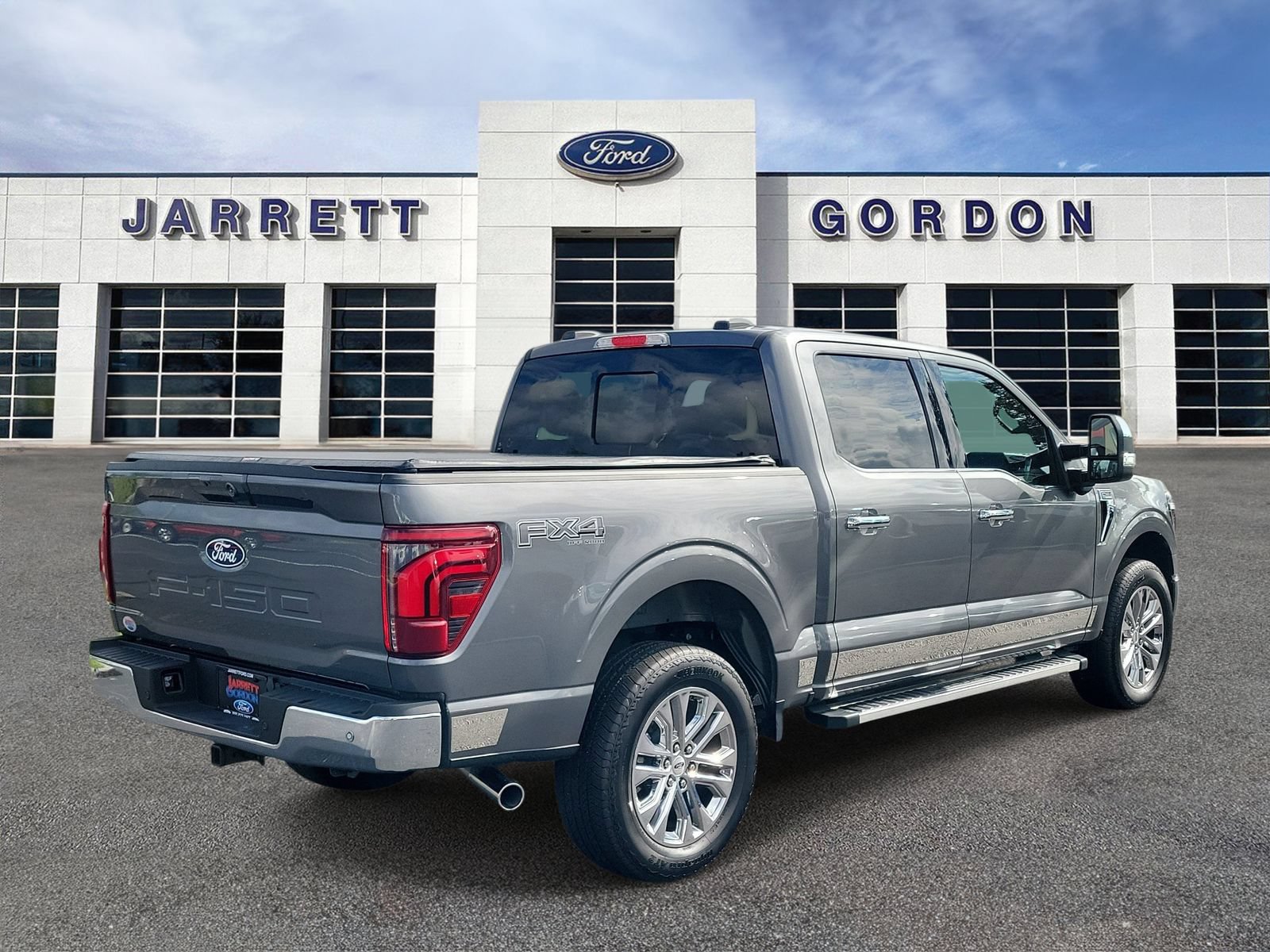 Used 2025 Ford F150 Lariat w/ Equipment Group 501A Mid AWD/4WD image 4