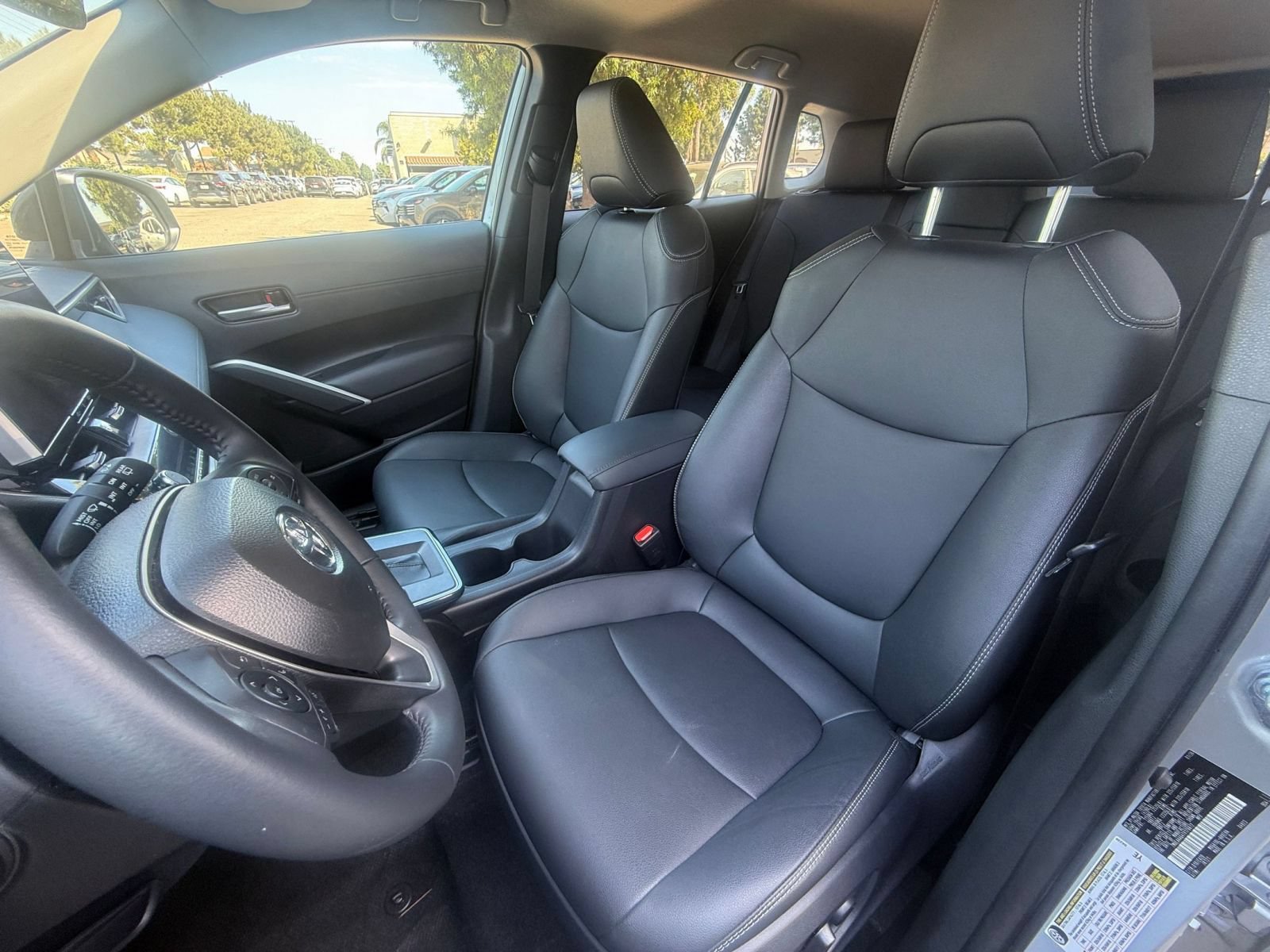 Used 2026 Toyota Corolla Cross XLE FWD image 32
