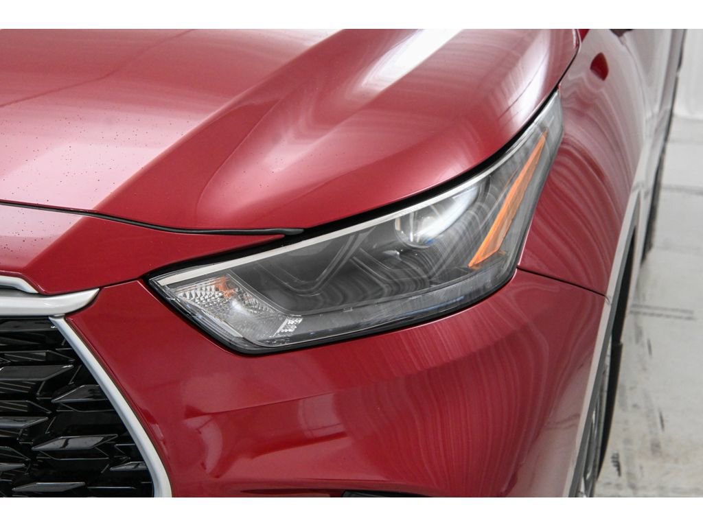 Used 2025 Toyota Highlander XLE image 24