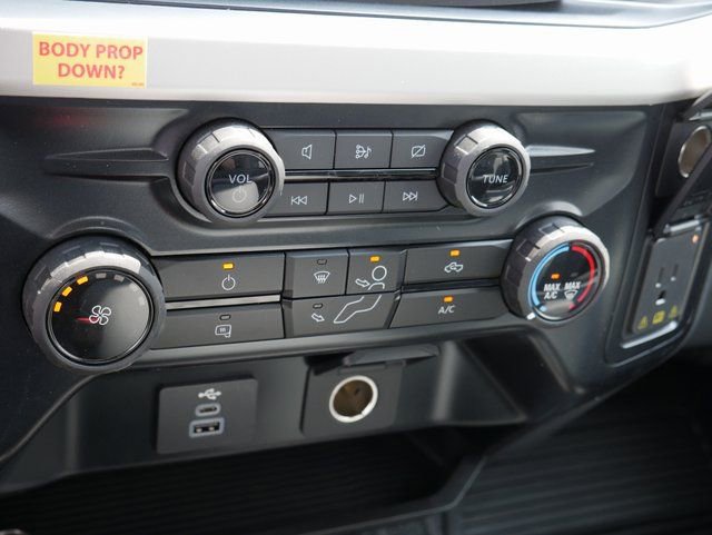 New 2024 Ford F550 4x4 Regular Cab Super Duty image 18