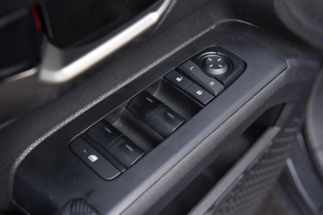 Used 2024 Toyota Tacoma TRD Off-Road image 9