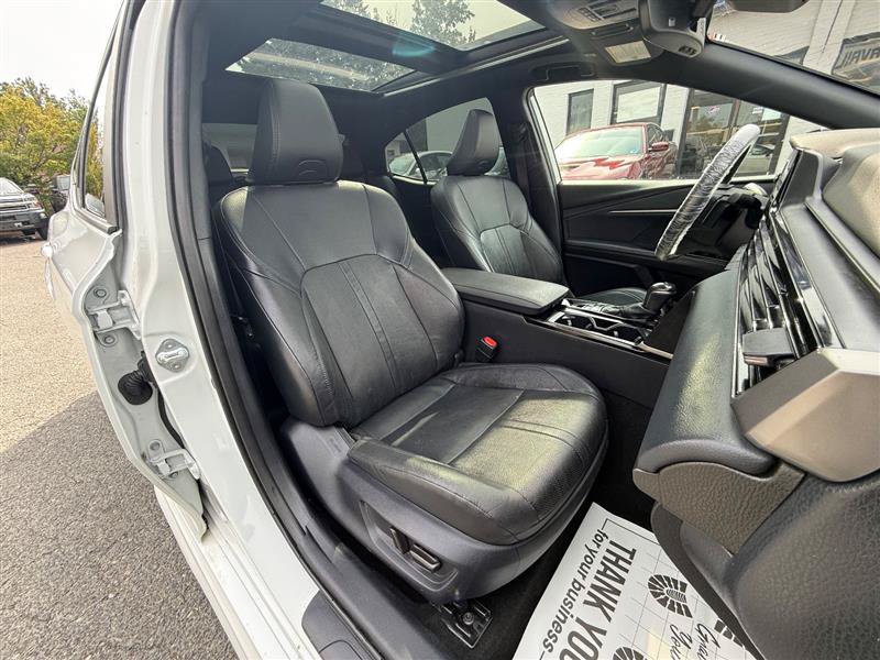Used 2025 Toyota Camry XSE FWD image 29