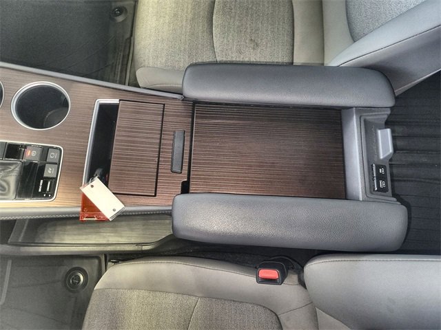 Used 2024 Toyota Sienna LE image 21