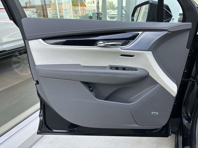 Certified 2024 Cadillac XT6 Premium Luxury AWD/4WD image 16