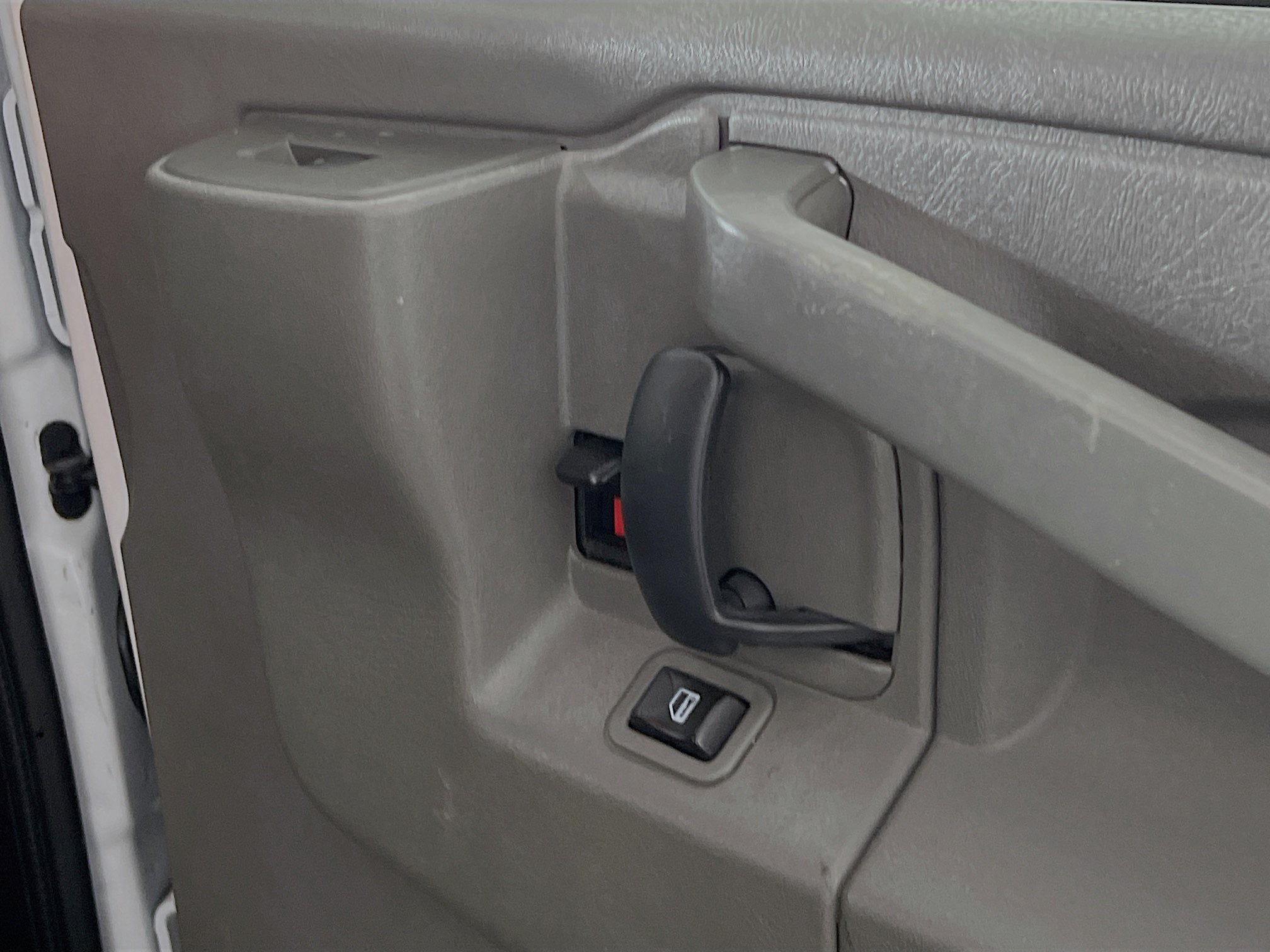 Used 2025 Chevrolet Express 2500 w/ Driver Convenience Package RWD image 26