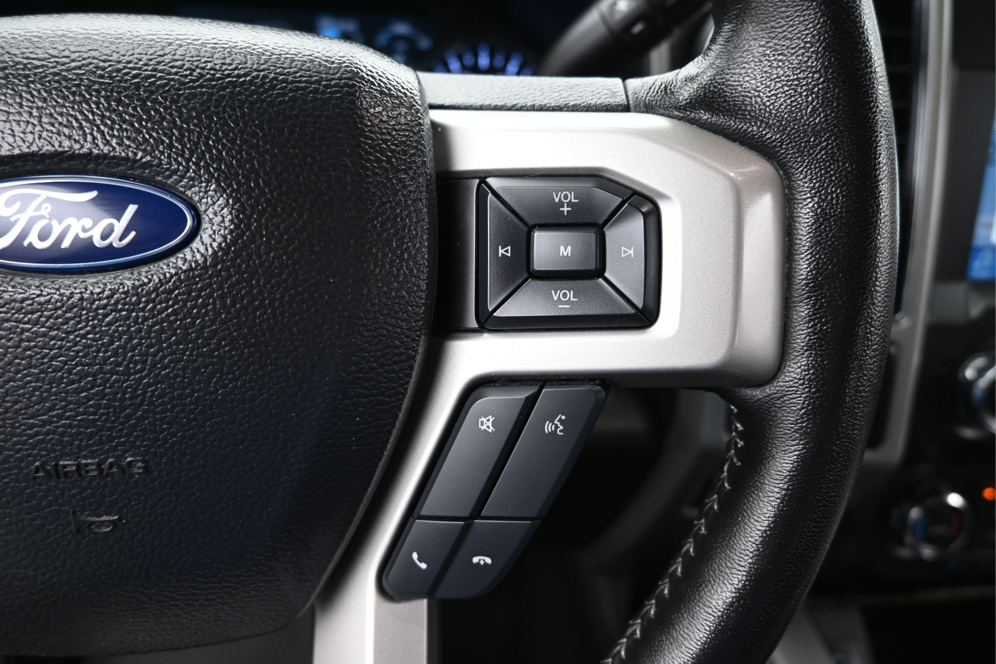 Used 2019 Ford F350 Lariat w/ Lariat Ultimate Package AWD/4WD image 15
