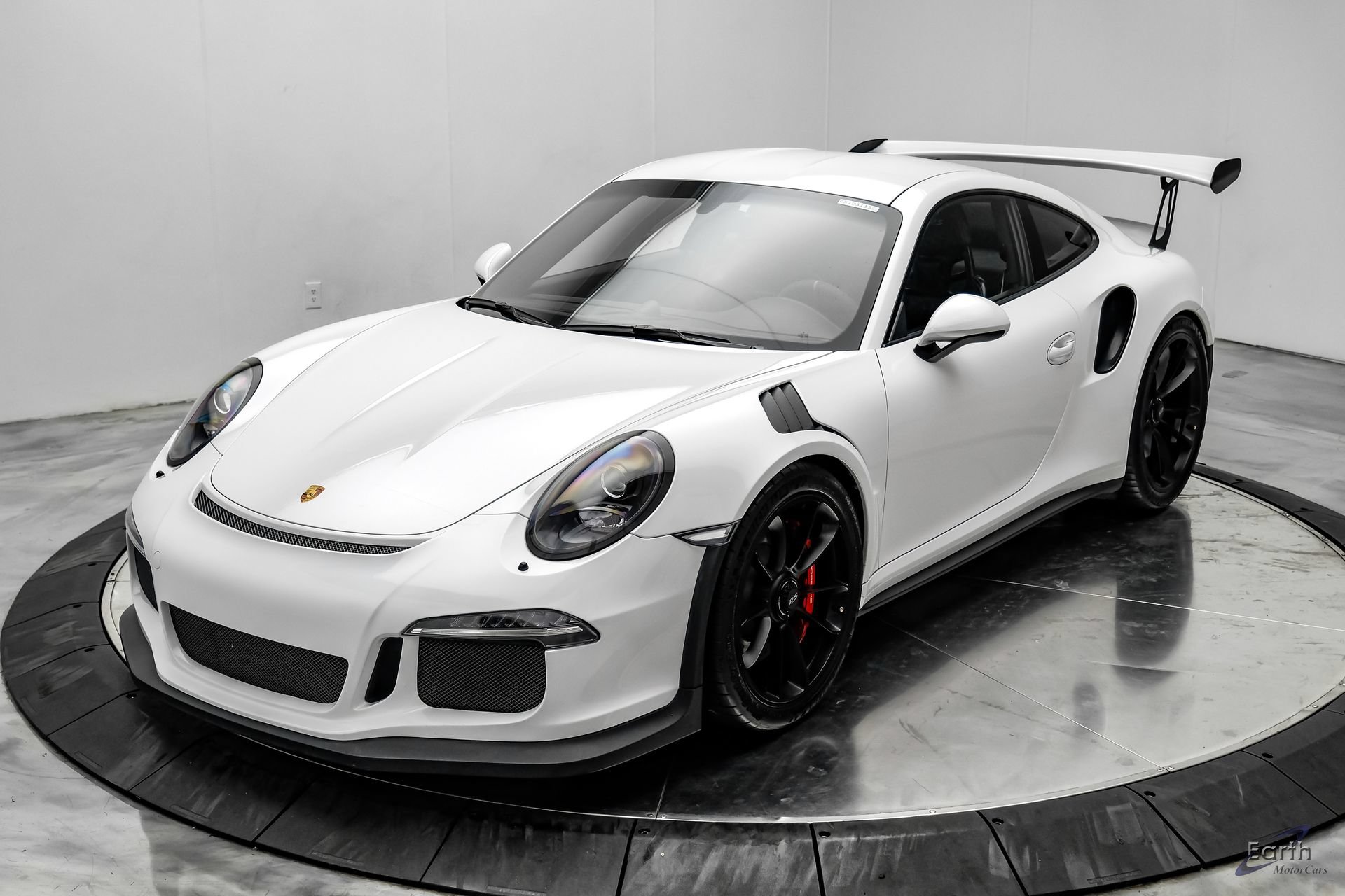 Used 2016 Porsche 911 GT3 RS RWD image 7