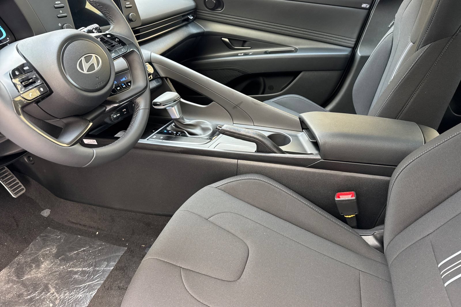 New 2026 Hyundai Elantra Sport FWD image 10