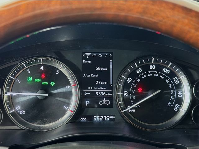 Used 2018 Lexus LX 570 4WD w/ Luxury Package image 13