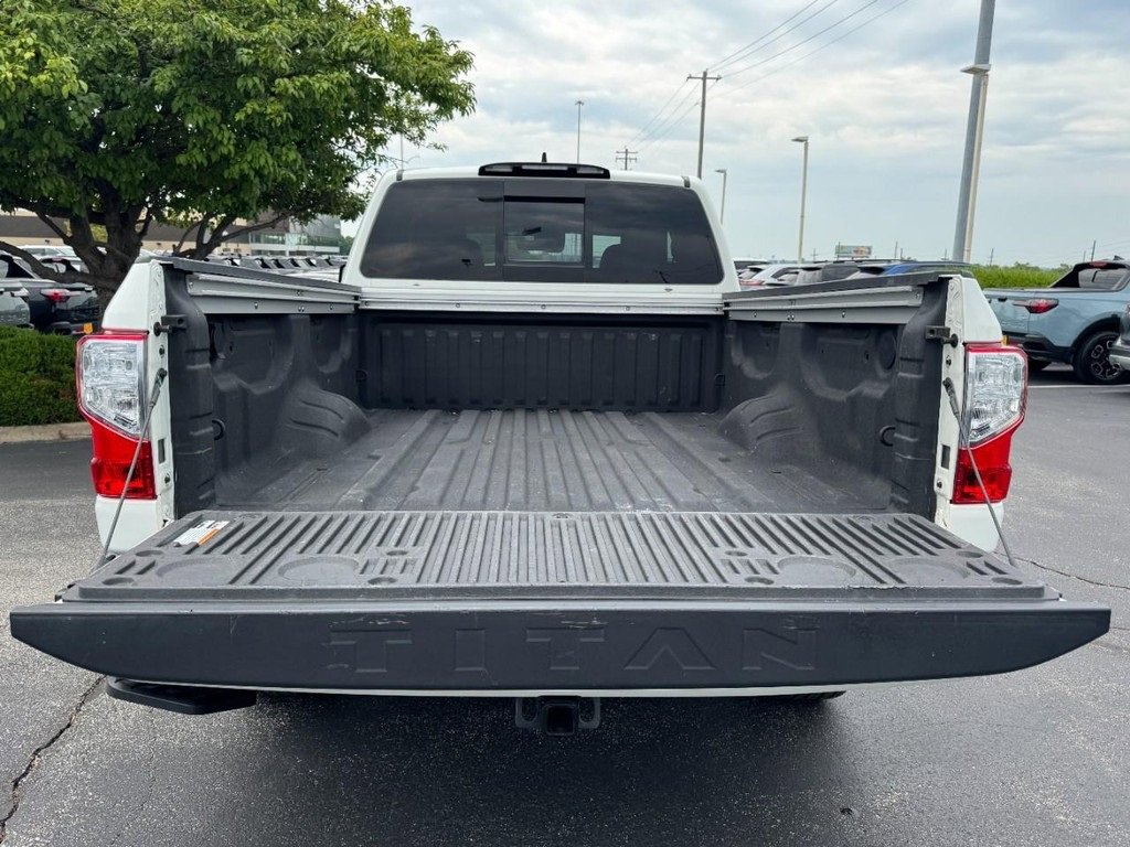 Used 2023 Nissan Titan SV w/ SV Utility Package image 6