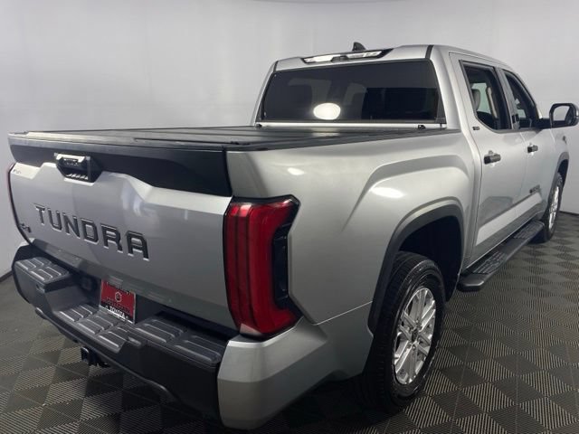 Used 2022 Toyota Tundra SR5 AWD/4WD image 8