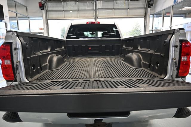 Used 2015 Chevrolet Silverado 2500 LT w/ LT Convenience Package AWD/4WD image 7