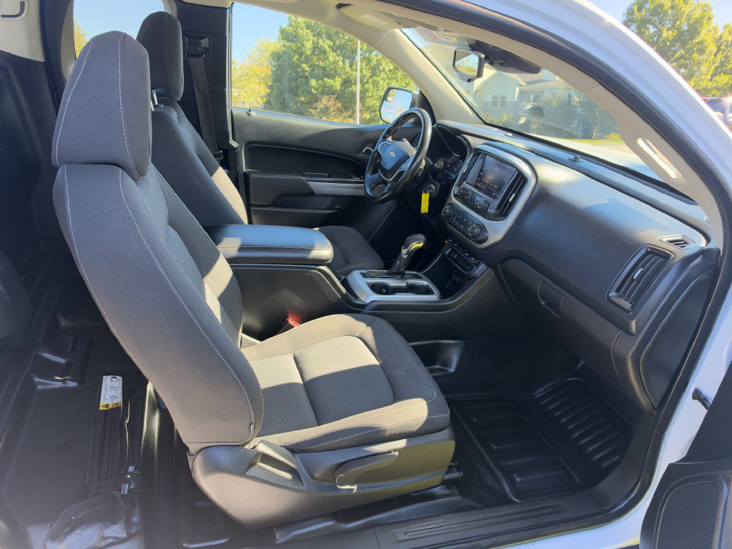 Used 2022 Chevrolet Colorado LT w/ Fleet Safety Package RWD image 11