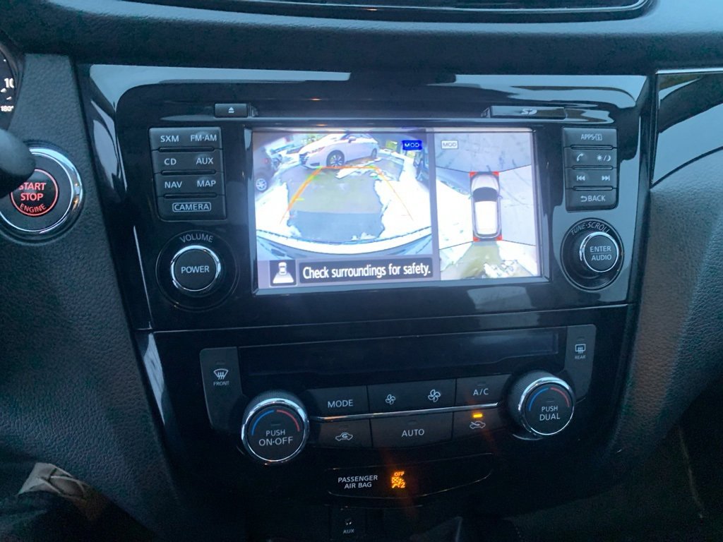 Used 2018 Nissan Rogue Sport SL w/ SL Premium Package image 15