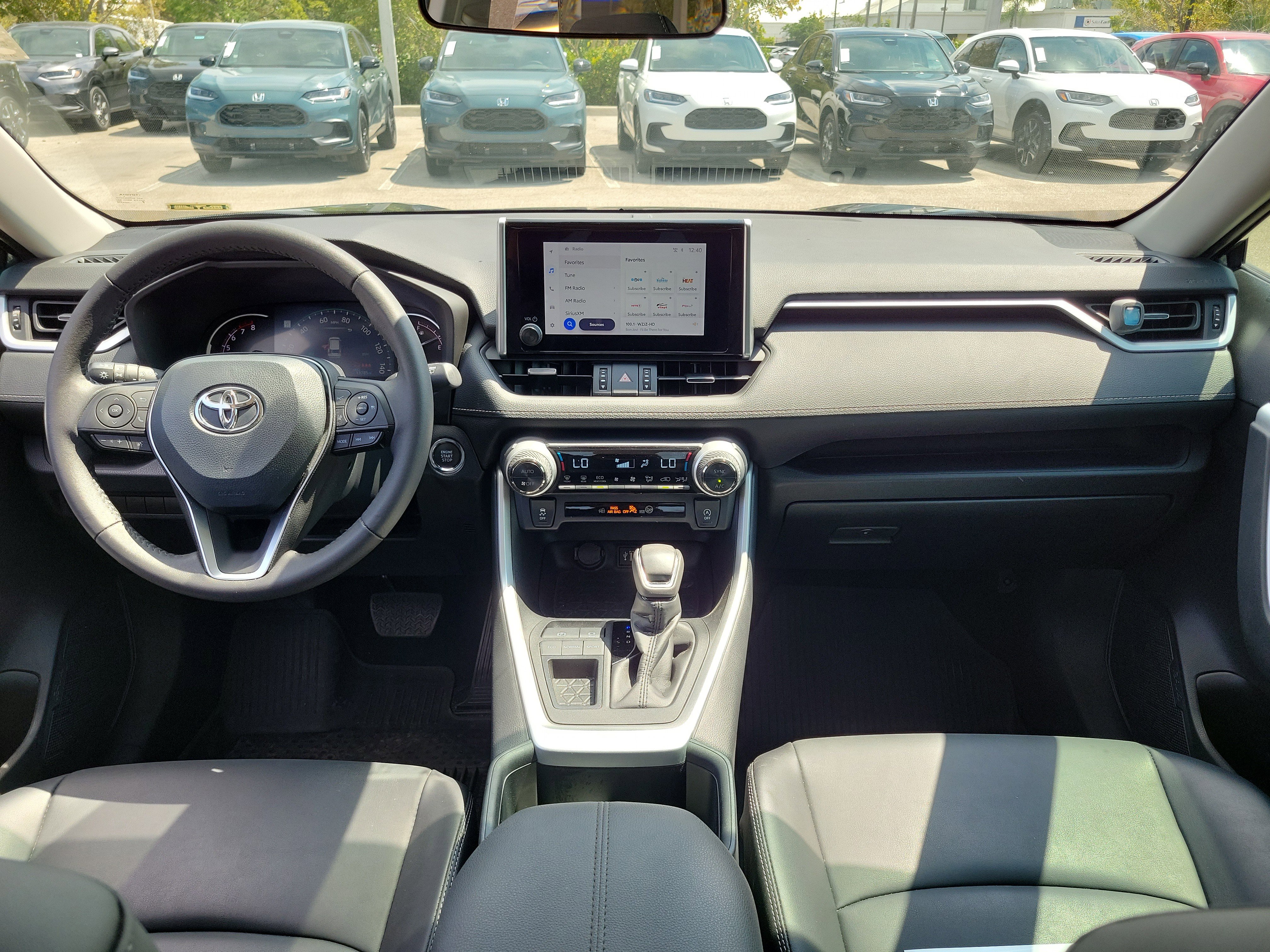 Used 2024 Toyota RAV4 XLE Premium image 16