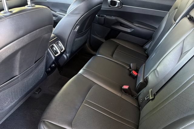 Used 2023 Kia Sorento S w/ Panoramic Sunroof Package FWD image 13