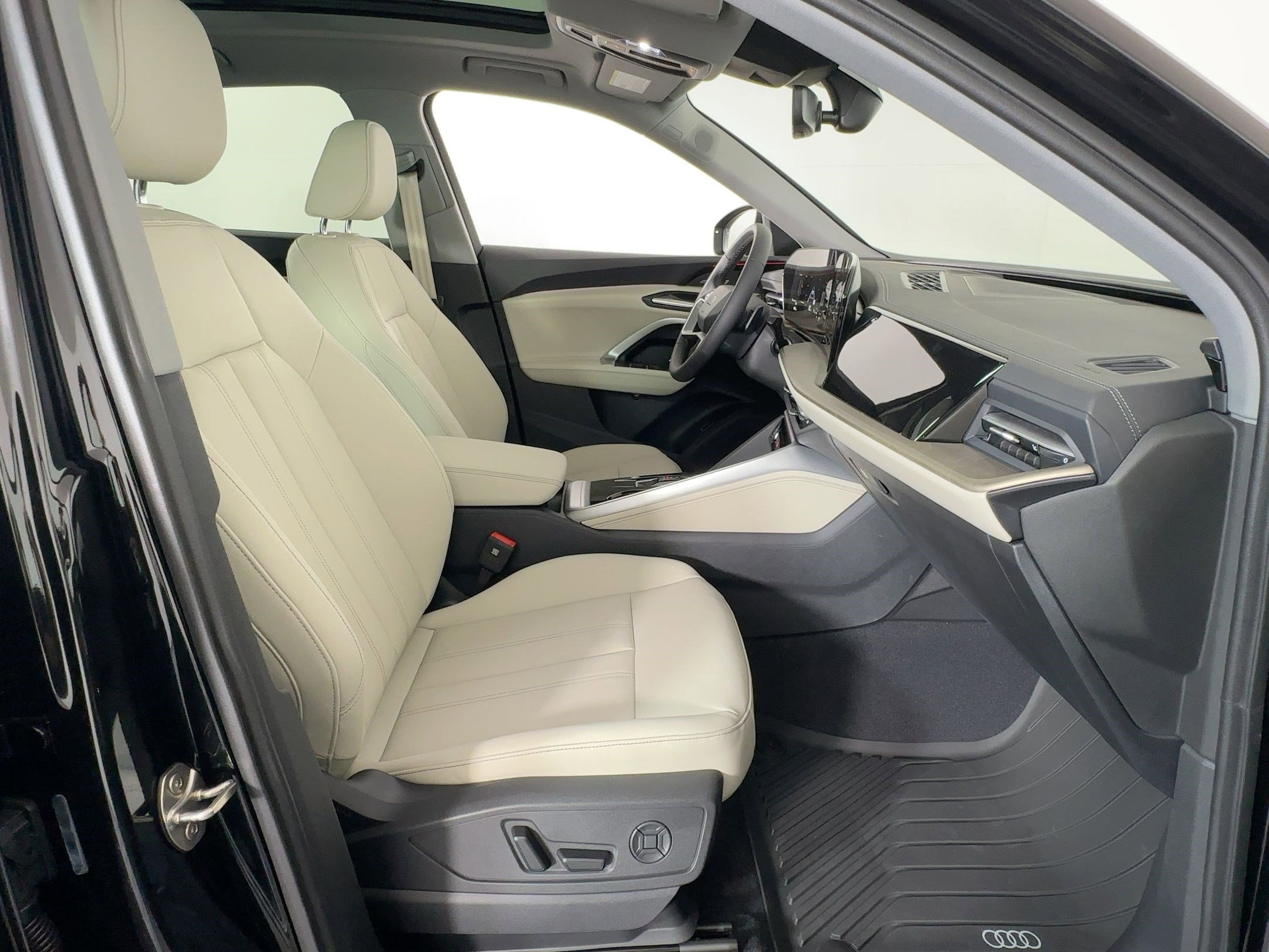 New 2025 Audi Q5 Premium Plus image 31