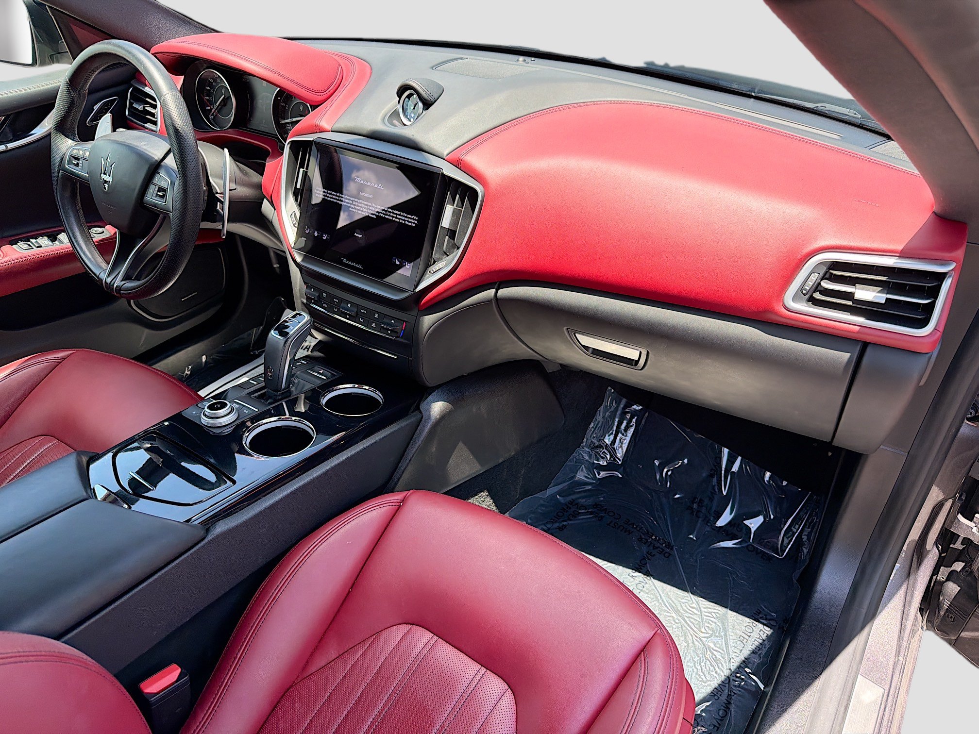 Used 2023 Maserati Ghibli Modena RWD image 13