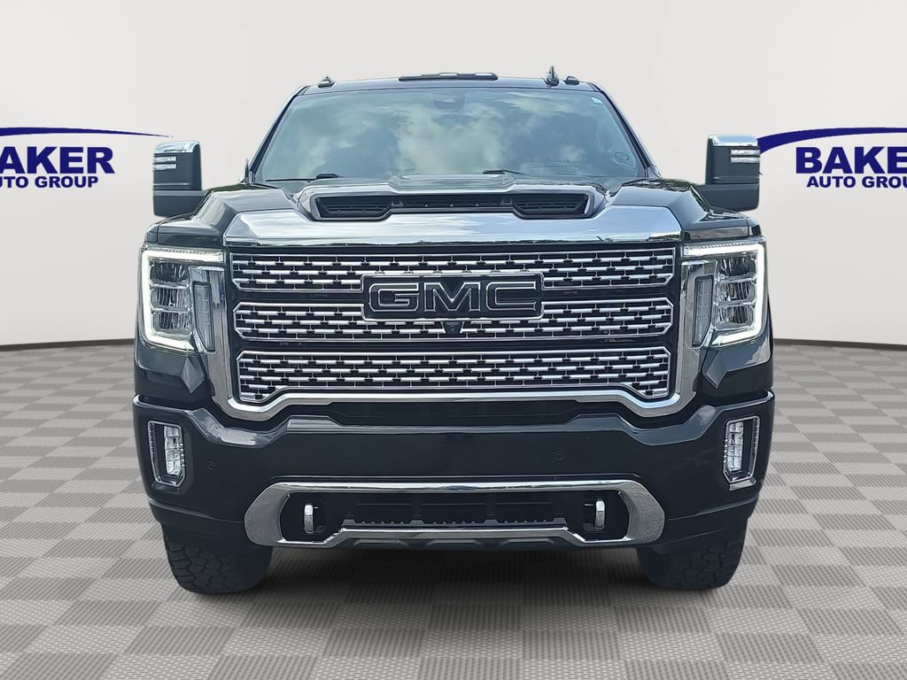 Used 2023 GMC Sierra 2500 Denali w/ Denali Black Diamond Edition AWD/4WD image 2