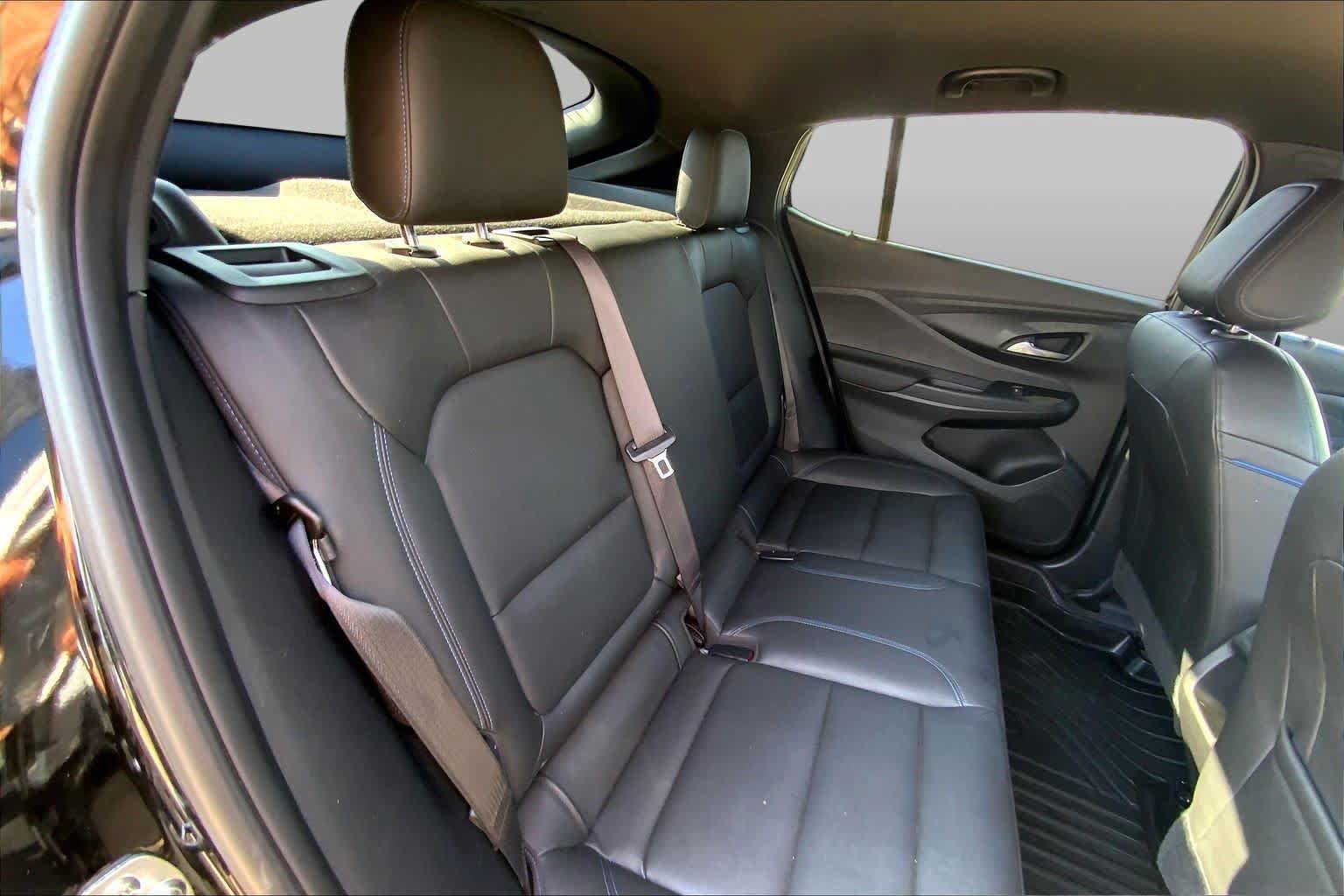 Used 2024 Buick Envista Sport Touring w/ Convenience I Package FWD image 17