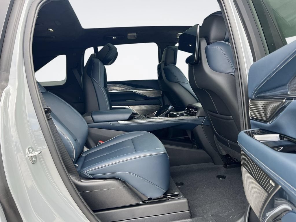 New 2026 Cadillac Escalade IQ Luxury 2 AWD/4WD image 34