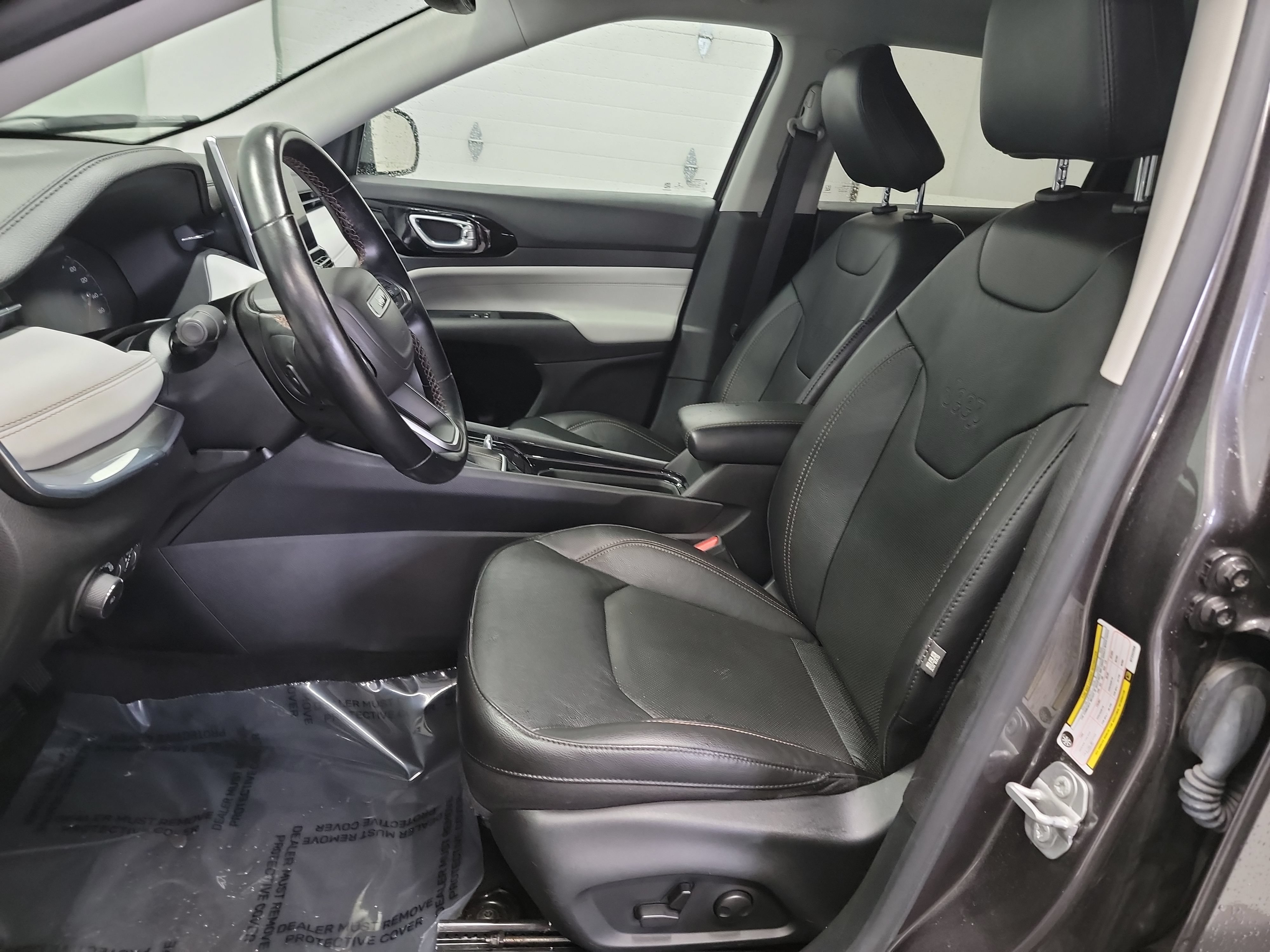 Used 2022 Jeep Compass Limited AWD/4WD image 12