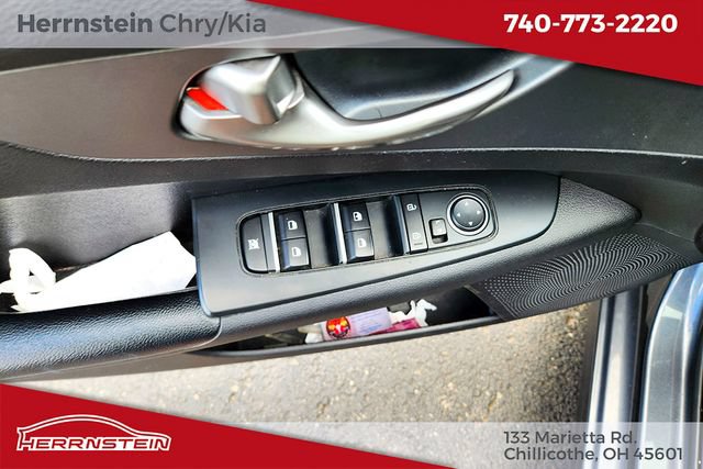 Used 2021 Kia Forte LXS FWD image 9