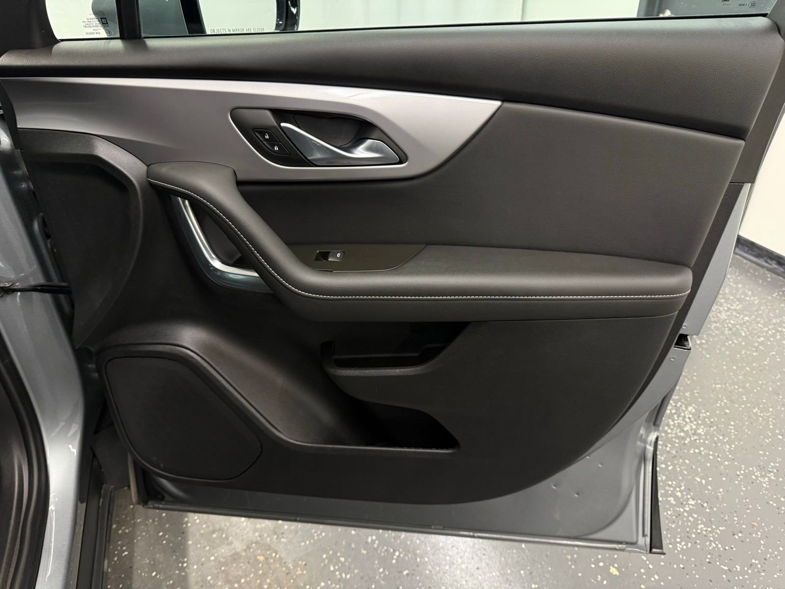 Used 2025 Chevrolet Blazer LT AWD/4WD image 7