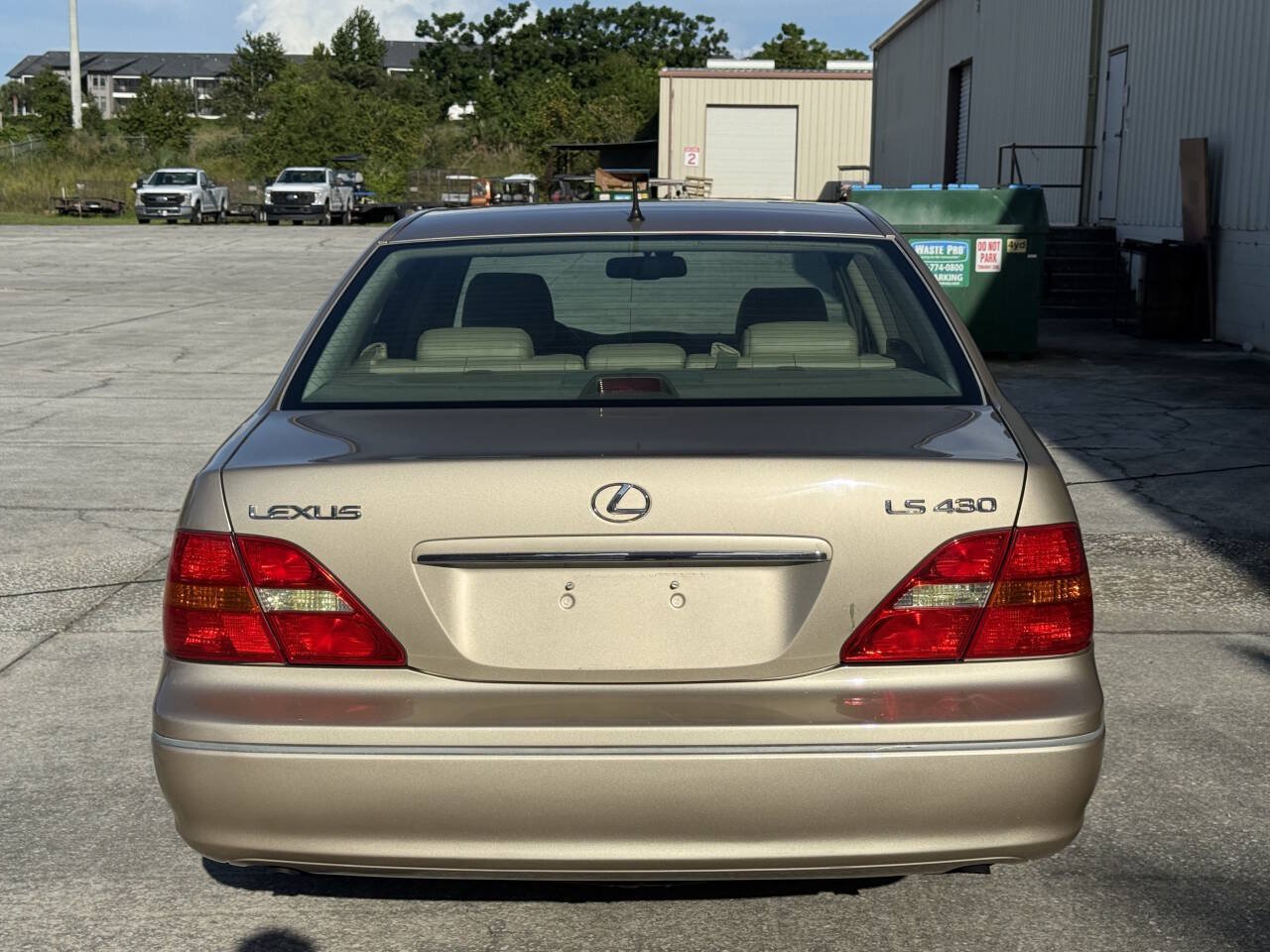 Used 2002 Lexus LS 430 RWD image 12