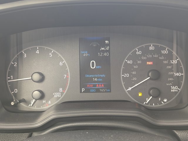 Used 2025 Toyota Corolla Cross LE image 23