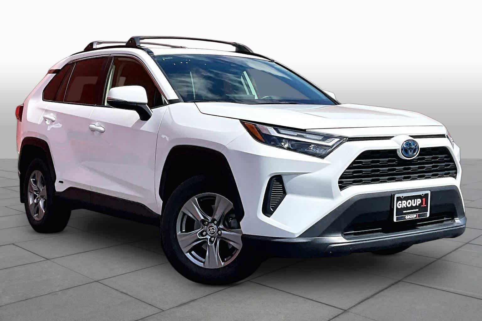 Used 2024 Toyota RAV4 XLE w/ Convenience Package AWD/4WD image 2