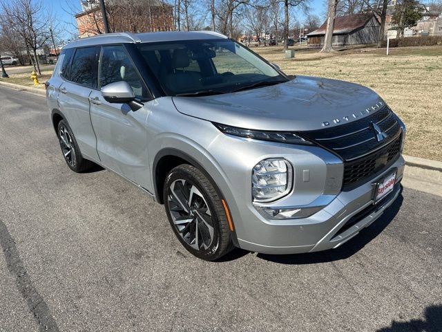 Used 2022 Mitsubishi Outlander SEL image 19