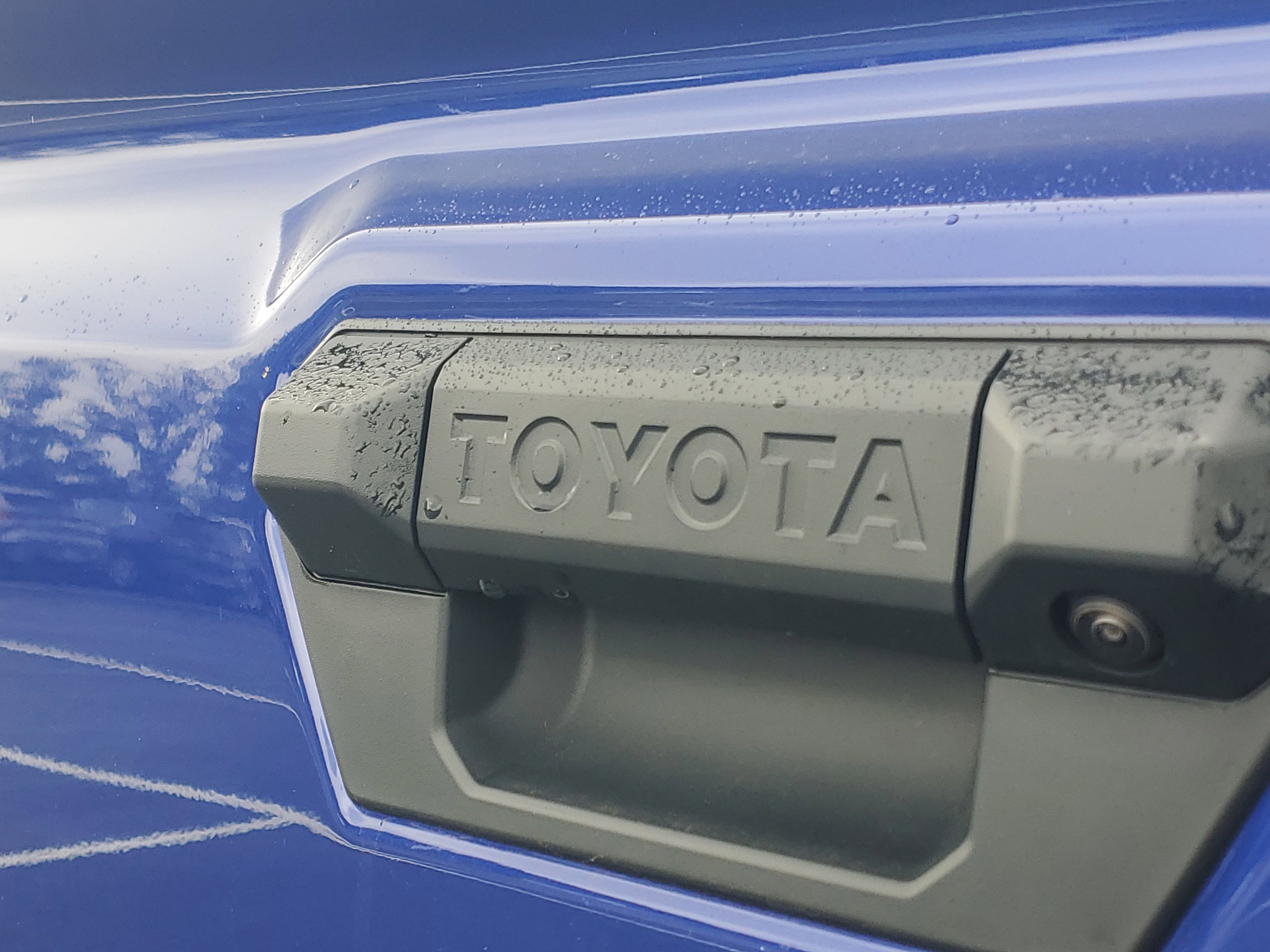 Used 2025 Toyota Tacoma SR5 image 7