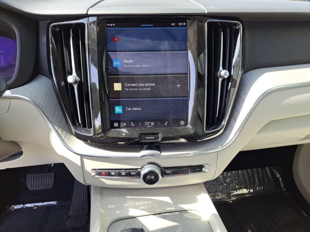 Used 2024 Volvo XC60 T8 Plus image 21