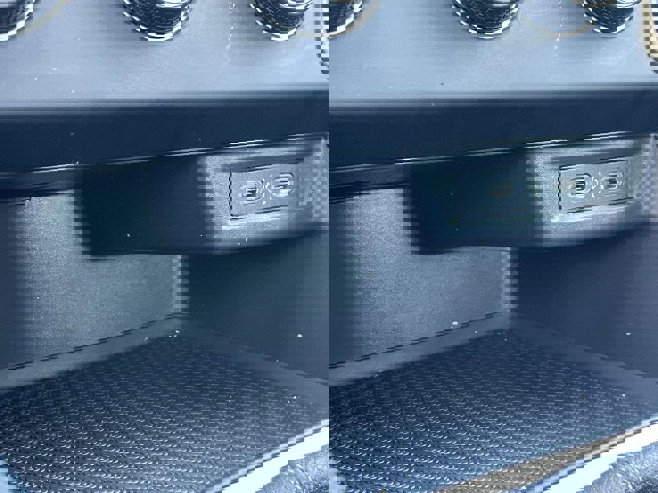 Used 2024 Volkswagen Jetta S image 28