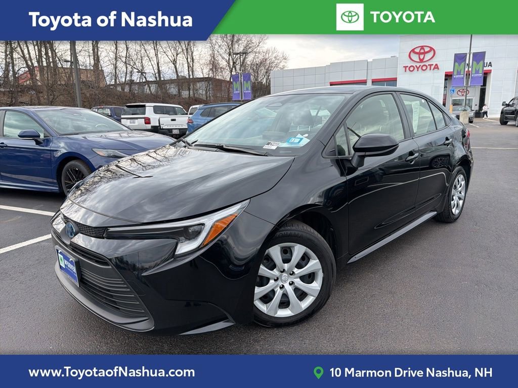 Certified 2024 Toyota Corolla LE FWD image 1