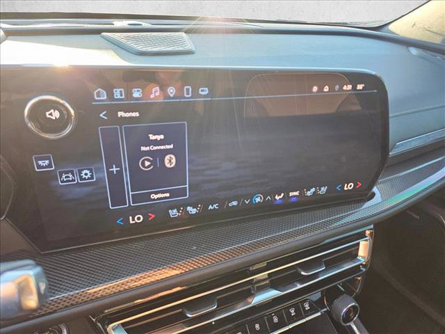 Used 2025 Chevrolet Traverse High Country w/ LPO, Floor Liner Package image 17