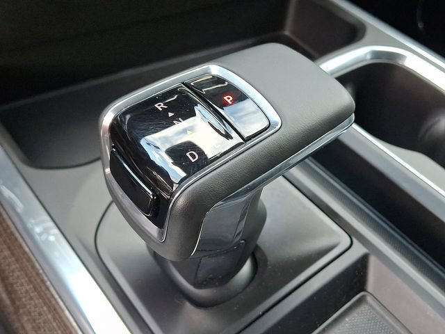 Used 2024 Chevrolet Silverado 1500 RST w/ Rally Edition AWD/4WD image 15