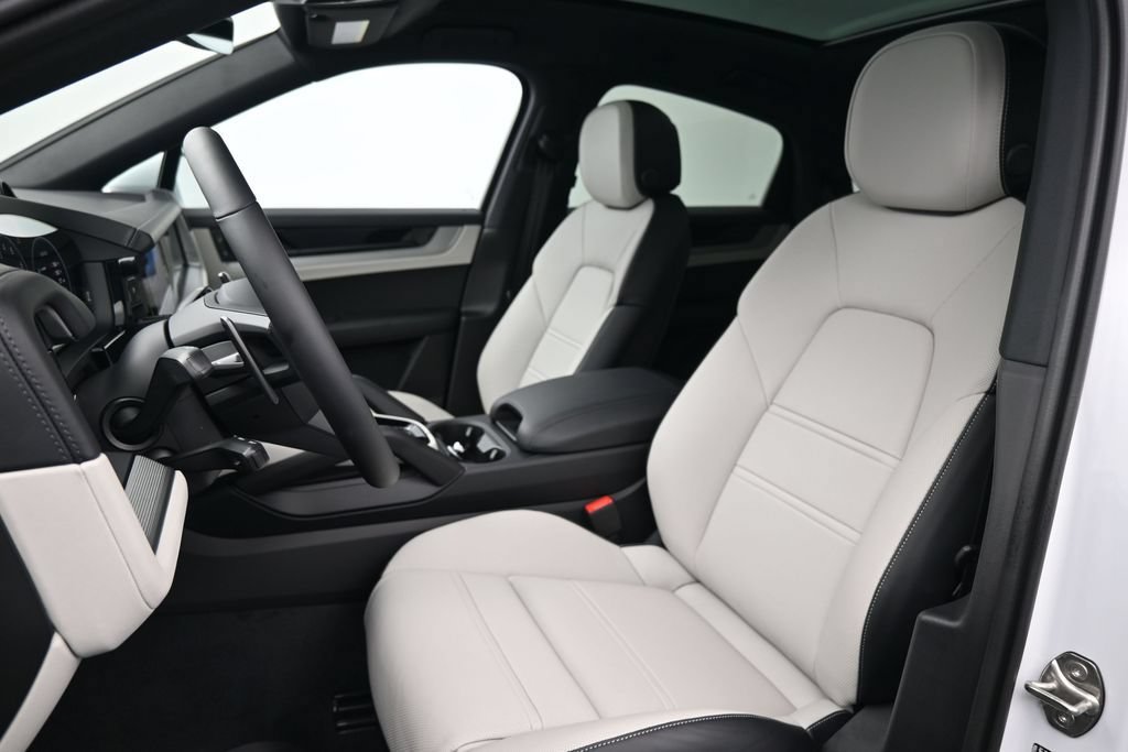 New 2026 Porsche Cayenne S AWD/4WD image 5