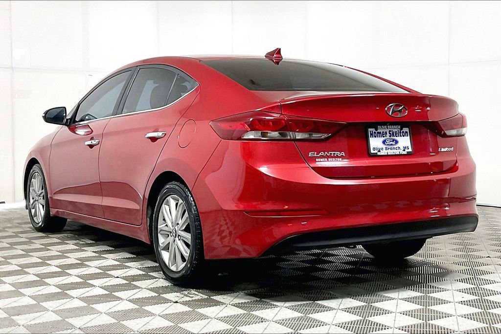 Used 2017 Hyundai Elantra Limited image 10