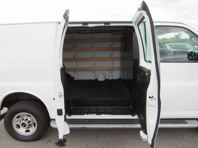 Certified 2023 GMC Savana 2500 w/ Driver Convenience Package image 18