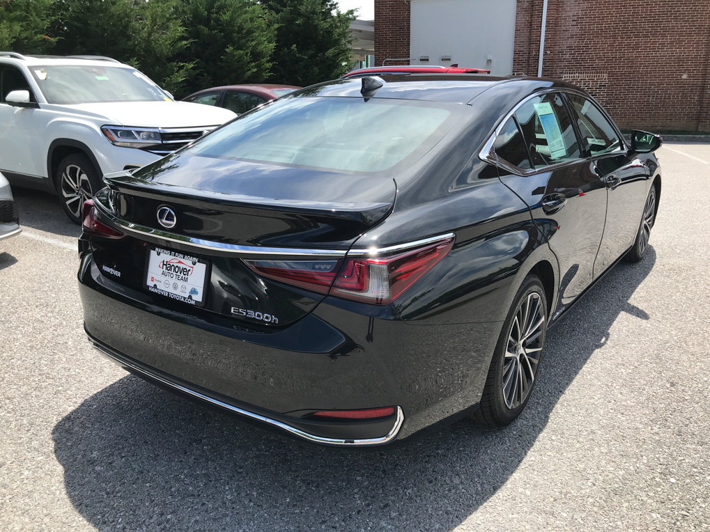 Used 2022 Lexus ES 300h w/ Premium Package FWD image 8