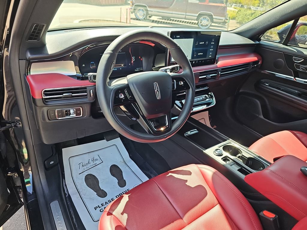 Used 2023 Lincoln Corsair Reserve w/ Jet Appearance Package image 20